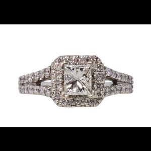 Diamond ring princess cut